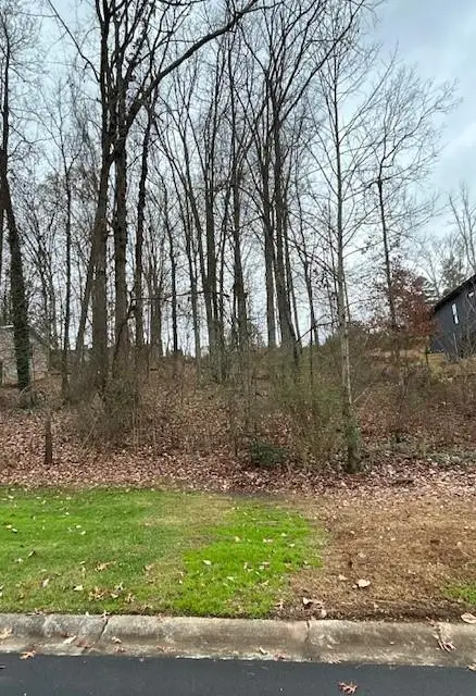 4292 Lindsey Way Ne, Roswell, GA 30075 - Image #1