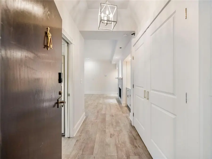 3636 Peachtree Road Ne #405, Atlanta, GA 30319 - Image #2