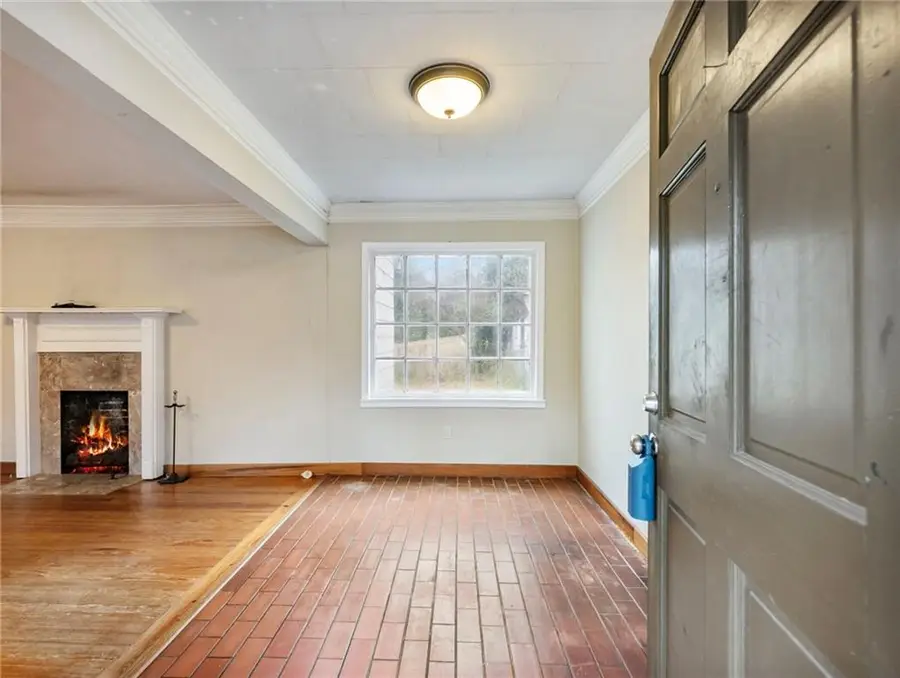 1093 Enota Avenue Ne, Gainesville, GA 30501 - Image #2