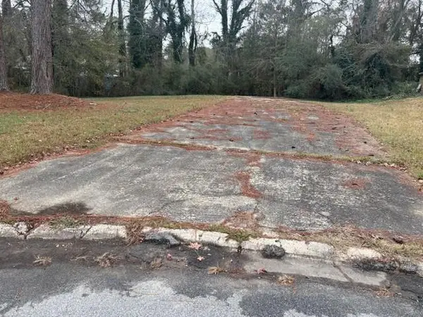 370 Taylor Court, Riverdale, GA 30274