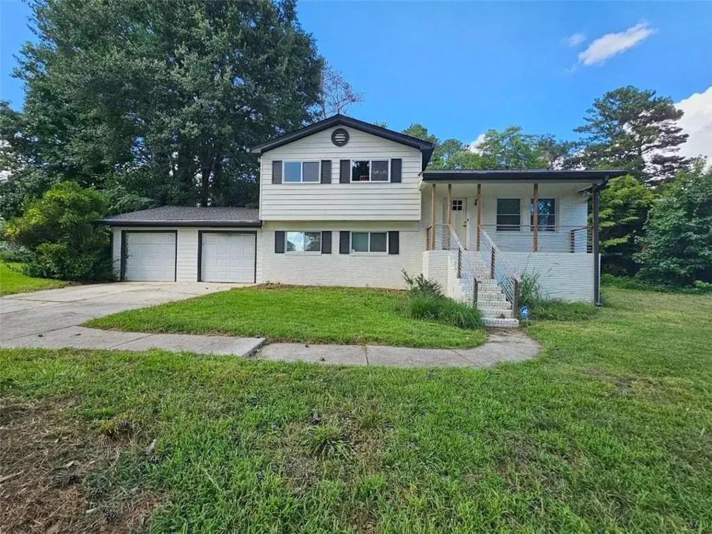 3231 Amhurst Drive, Atlanta, GA 30318 - Image #1