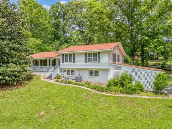 83 Summit Ridge Circle Se, Cartersville, GA 30120