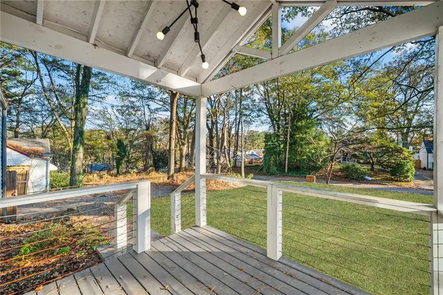 1901 Maywood Place Nw, Atlanta, GA 30318 - Image #3