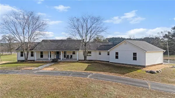 166 Big Springs Road Se, Calhoun, GA 30701