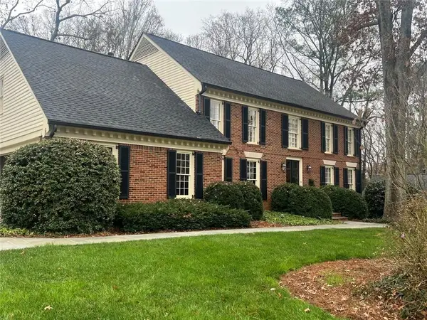 1172 Redfield Ridge, Atlanta, GA 30338