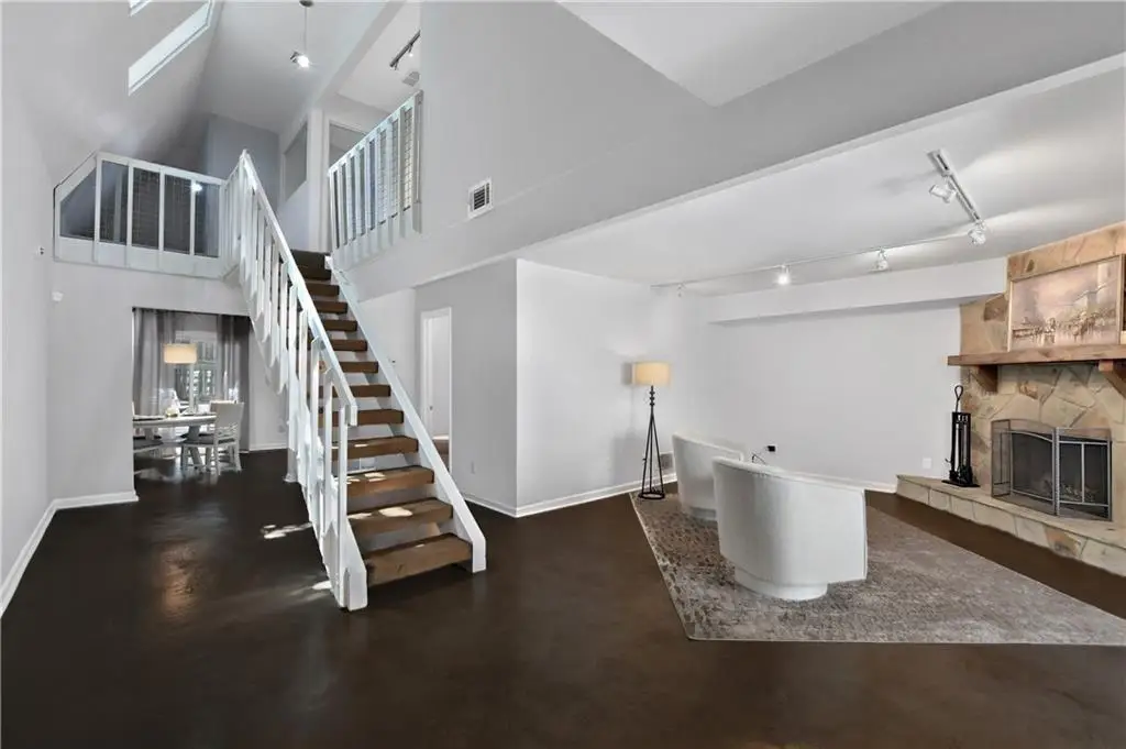 946 Bobcat Court Se, Marietta, GA 30067 - Image #1