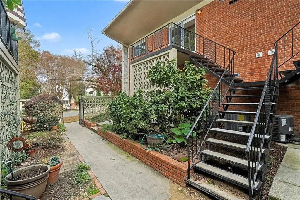 1822 N Rock Springs Road Ne #4, Atlanta, GA 30324 - Image #1