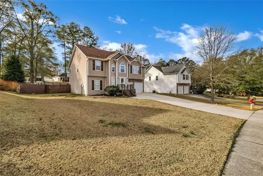 8448 Brook Lake Lane, Douglasville, GA 30134 - Image #3