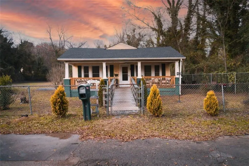 525 E 14th Street, Rome, GA 30161 - #1