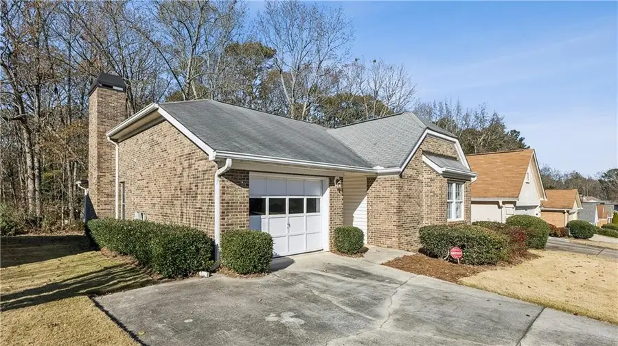 130 Stratford Way, Fayetteville, GA 30214 - Image #2