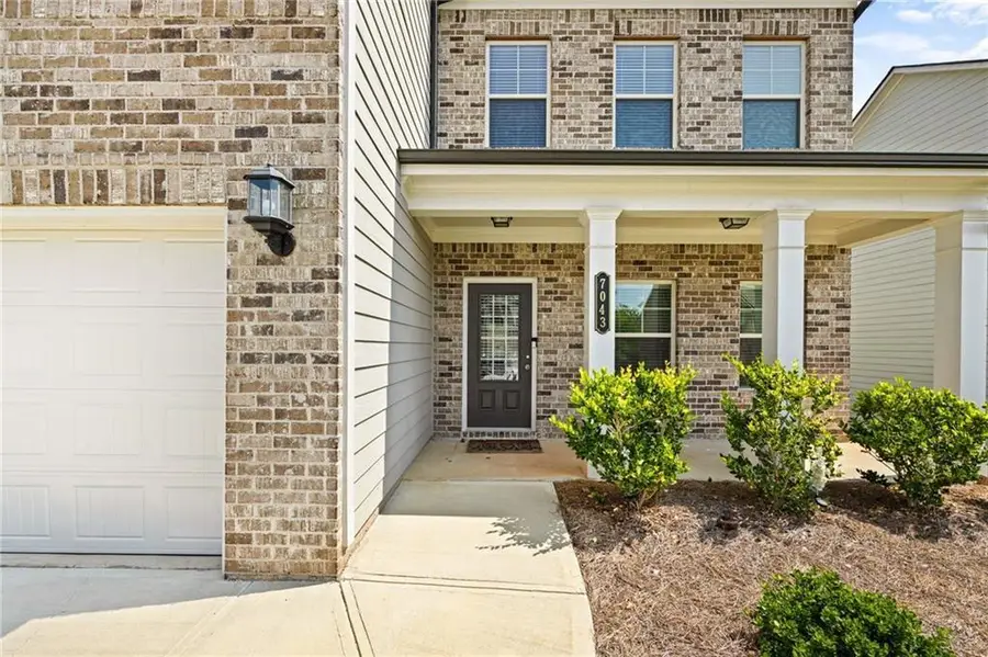 7043 Lancaster Crossing, Flowery Branch, GA 30542 - Image #3