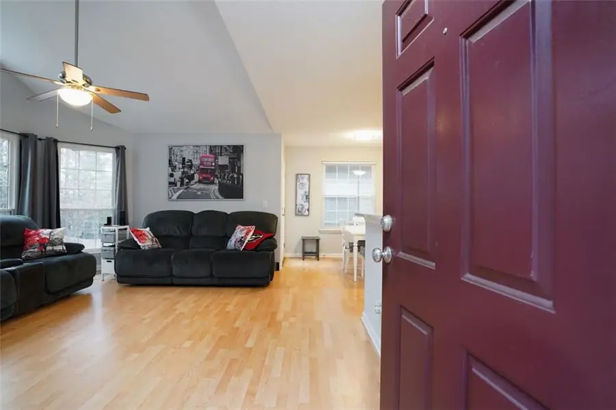 905 Wentworth Court, Alpharetta, GA 30022 - Image #2