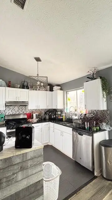 662 Brandlwood Way Nw, Lilburn, GA 30047 - Image #3