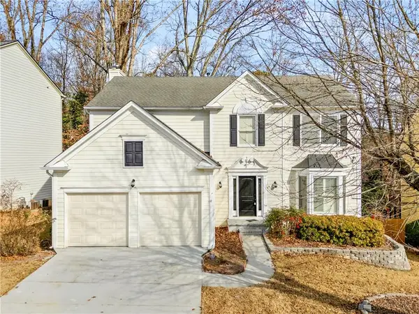 10895 Glenbarr Drive, Johns Creek, GA 30097