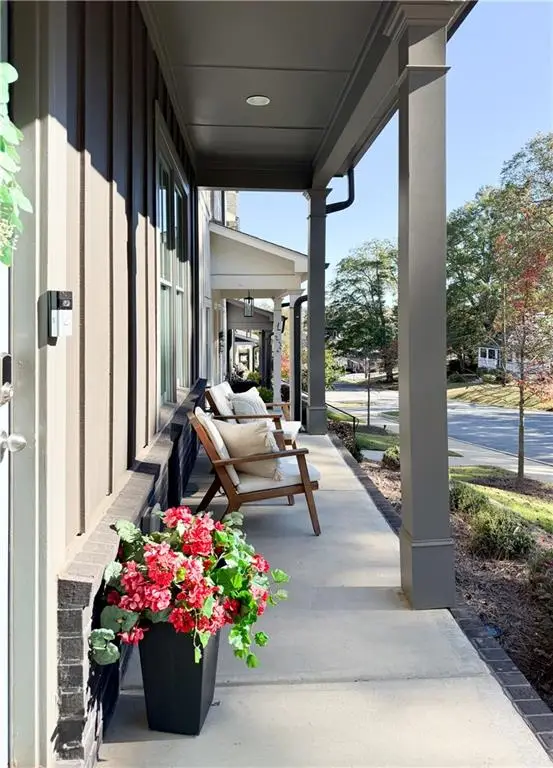 5736 Main Street, Flowery Branch, GA 30542 - #3