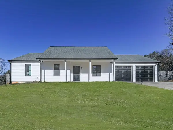 606 Bluff Drive, Woodstock, GA 30188