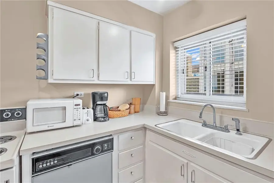 300 Peachtree Street Ne #23N, Atlanta, GA 30308 - Image #3