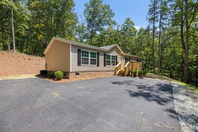 647 Fern Valley Trail, Clarkesville, GA 30523 - Image #1