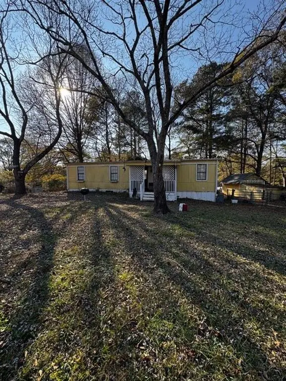 110 Valley Drive, Loganville, GA 30052 - Image #2