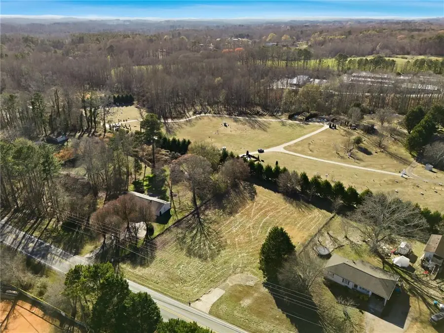 10587 E Cherokee Drive, Canton, GA 30115 - Image #3