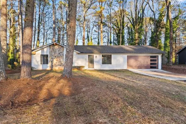 3182 Westbrook Trace, Lawrenceville, GA 30044