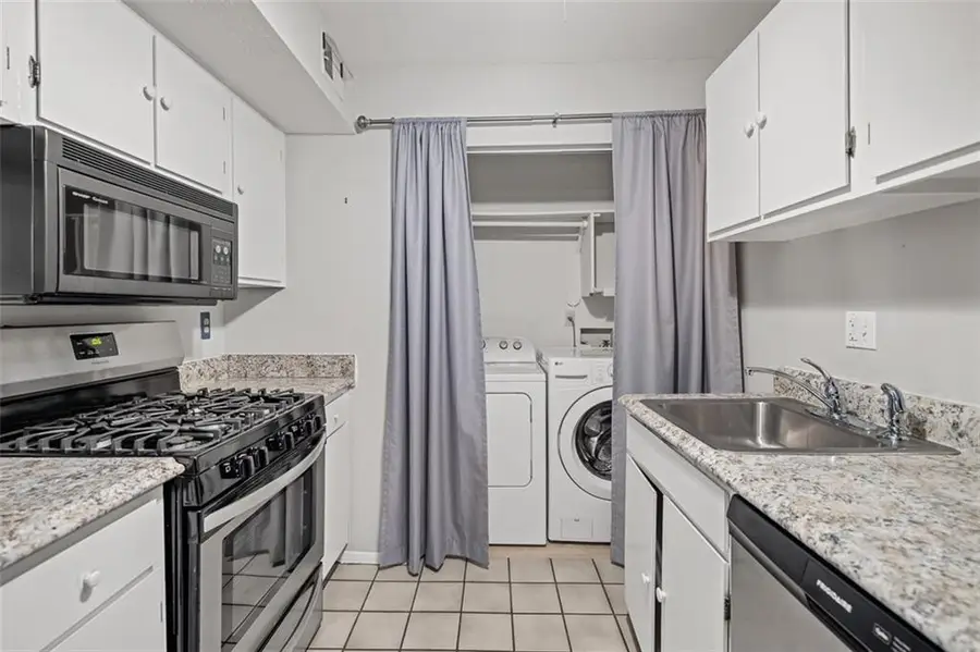 219 Smokerise Circle Se, Marietta, GA 30067 - Image #3