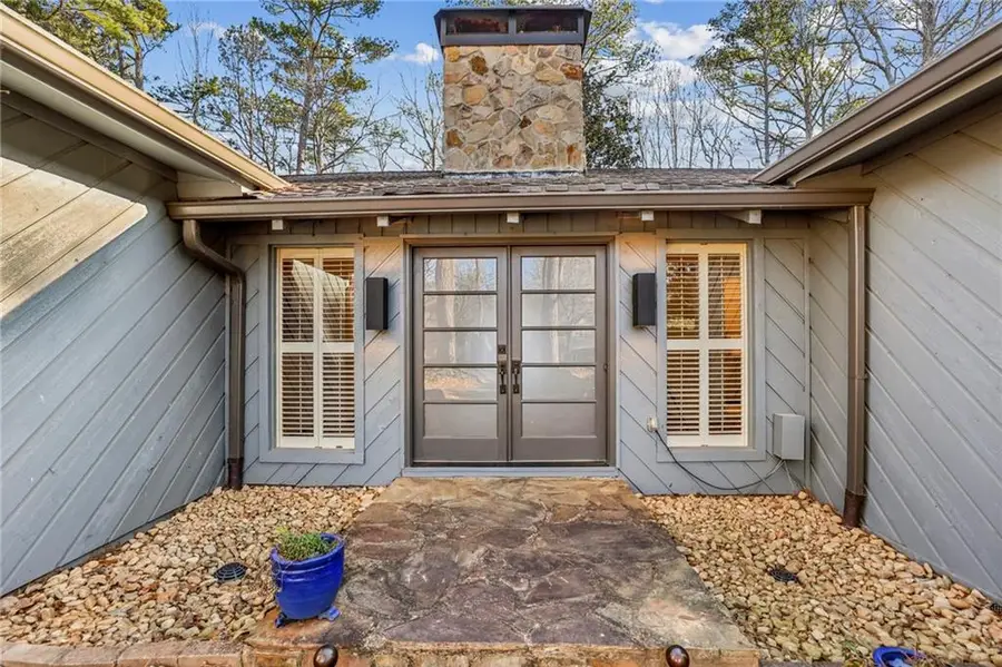 385 Stone Mill Trail, Atlanta, GA 30328 - Image #3
