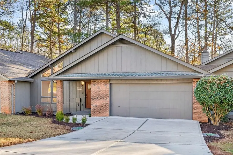 210 Lakeview Ridge W, Roswell, GA 30076 - Image #3
