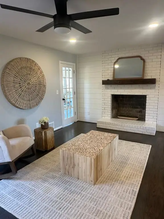 172 Thompson Place, Gainesville, GA 30506 - Image #2