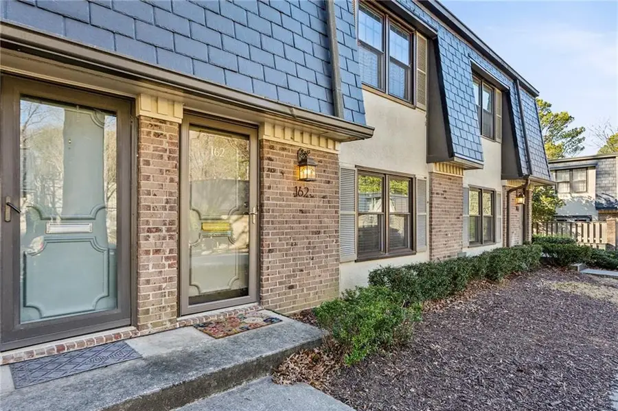 162 Lablanc Way Nw, Atlanta, GA 30327 - Image #2