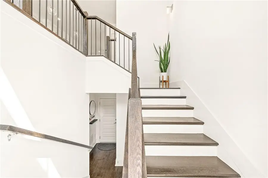 1801 Huntington Hills Lane Nw, Atlanta, GA 30309 - #2