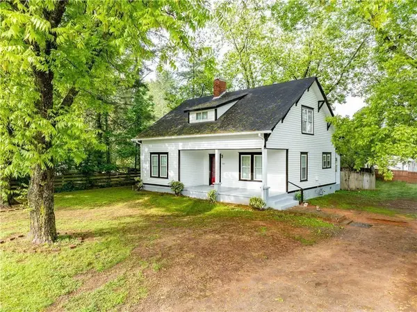 5375 Clarks Bridge Road, Gainesville, GA 30506