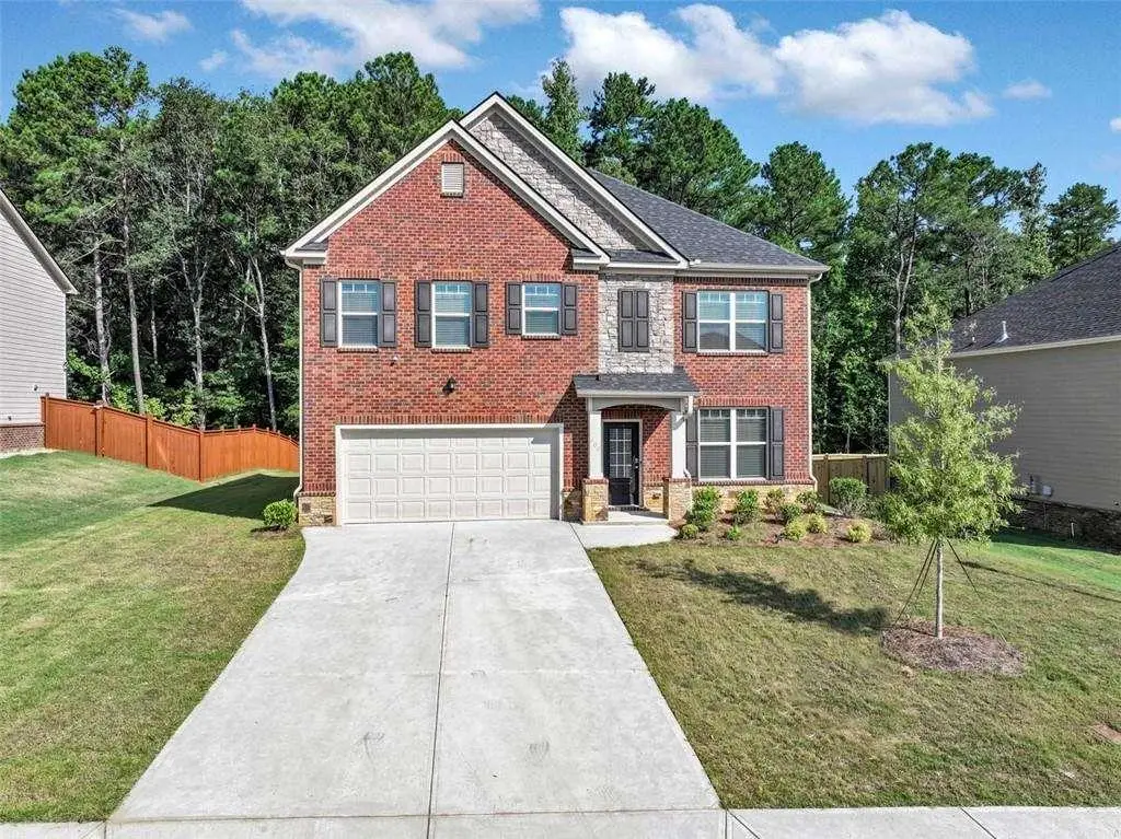 609 Blue Juniper Circle, Loganville, GA 30052 - Image #1