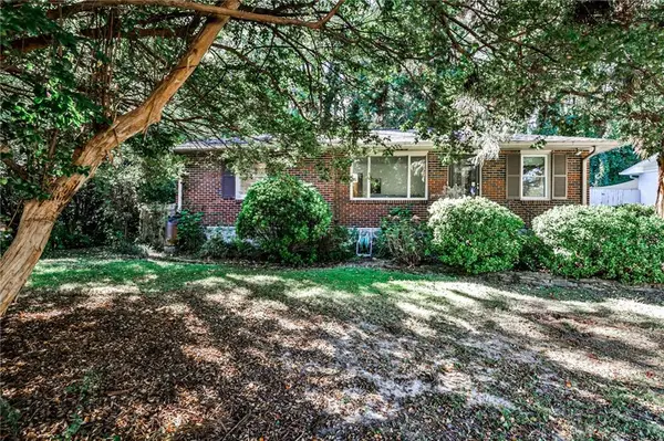 878 Scott Circle, Decatur, GA 30033