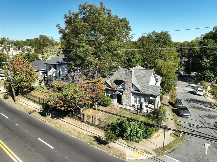 672 Cascade Avenue Sw, Atlanta, GA 30310 - Image #3