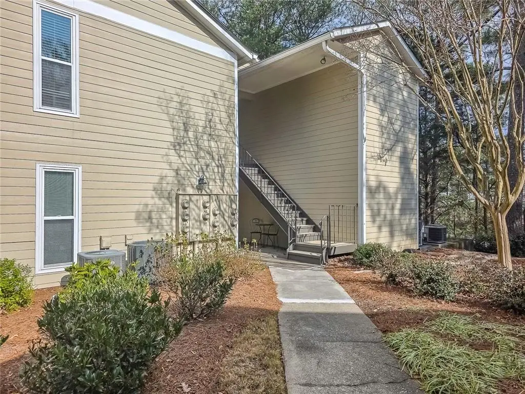 2214 Lake Pointe Circle, Roswell, GA 30005 - Image #1