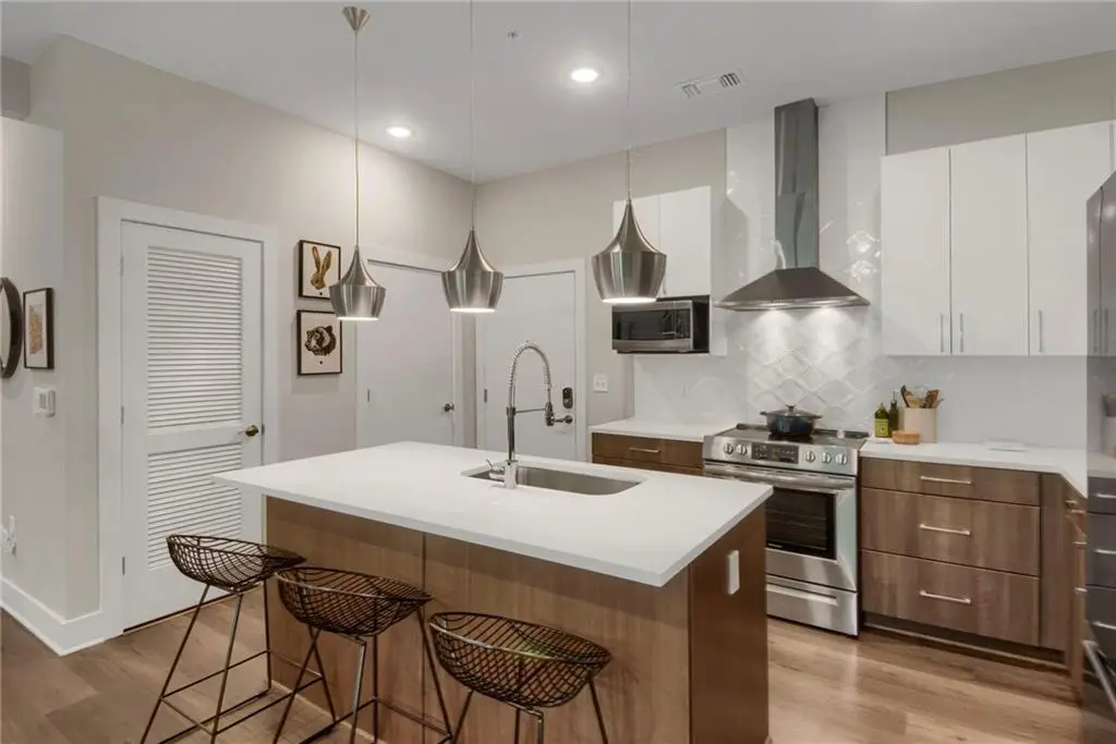 112 Rogers Street Ne #305, Atlanta, GA 30317 - Image #1