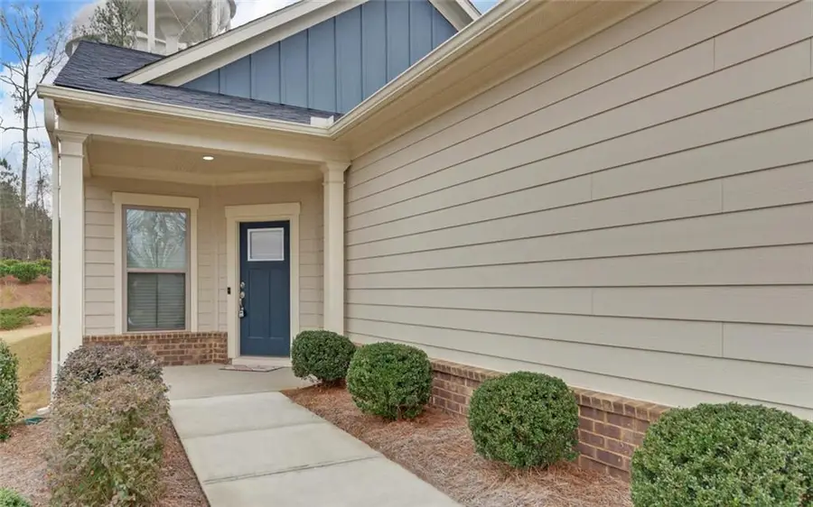 5989 Rollingwood Way, Hoschton, GA 30548 - Image #2