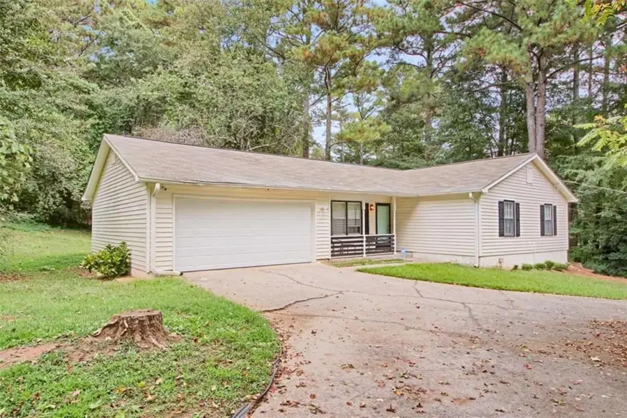 3992 Wrexham Drive, Snellville, GA 30039 - Image #2