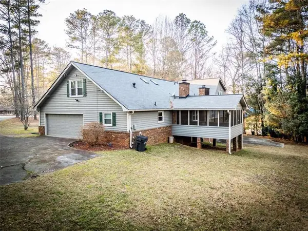 1336 Janmar Road, Snellville, GA 30078