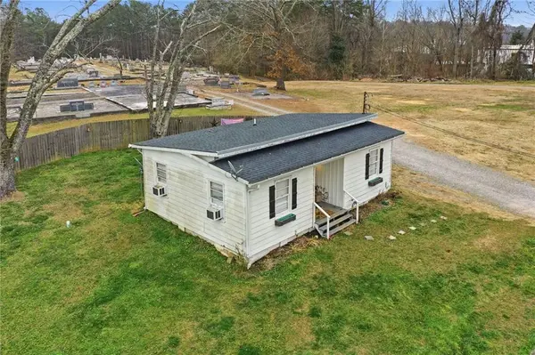 502 Old Canton Rd, Ball Ground, GA 30107