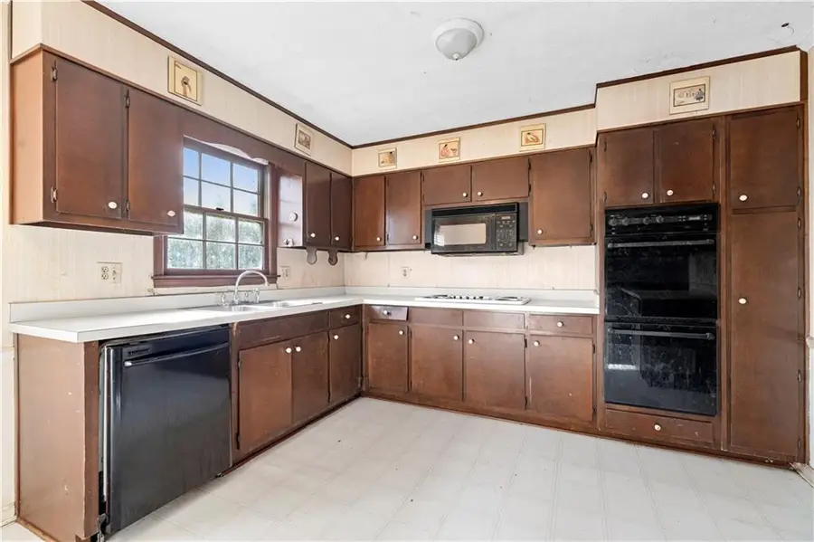 1548 Sprayberry Drive, Marietta, GA 30066 - Image #3