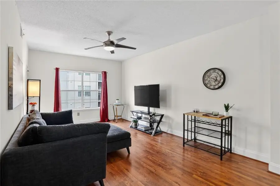 1074 Peachtree Walk Ne #B323, Atlanta, GA 30309 - #3