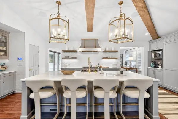 964 Buckingham Circle Nw, Atlanta, GA 30327