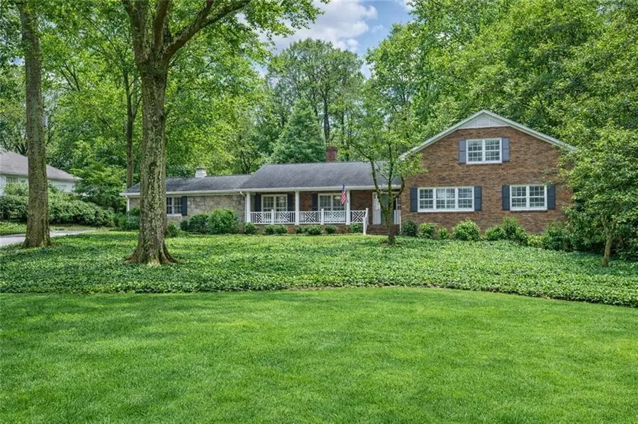 690 Fair Oaks Manor, Atlanta, GA 30327 - Image #2