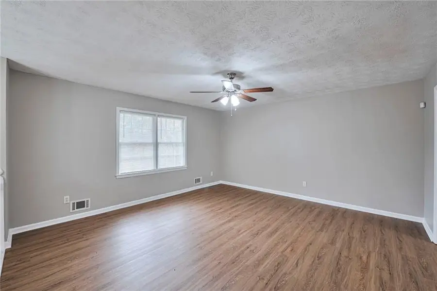 4670 Wendover Drive, Stone Mountain, GA 30083 - Image #3