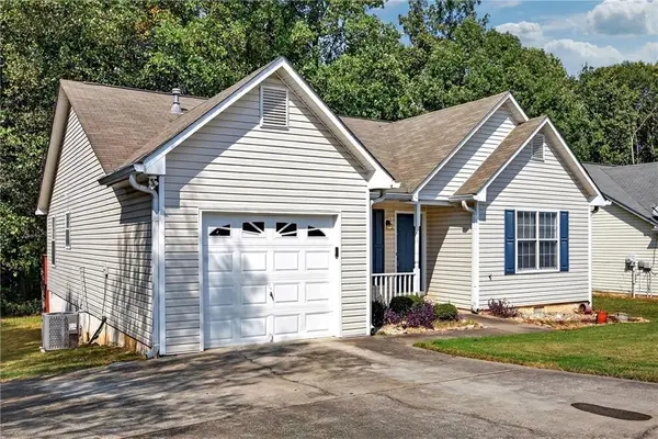 469 Village Circle, Stockbridge, GA 30281