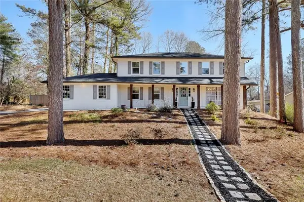 1772 Huntingford Drive, Marietta, GA 30068