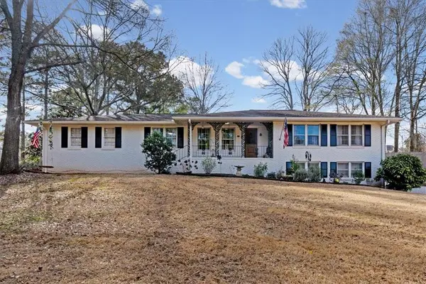 720 Chanson Drive Sw, Marietta, GA 30064