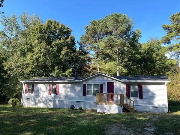 125 Holly Creek Drive, Carrollton, GA 30116